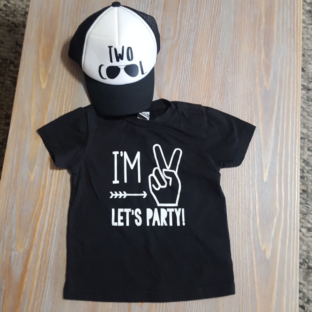 Trucker hat and tee